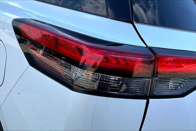 new 2025 Nissan Pathfinder car, priced at $49,253