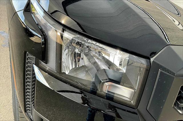new 2025 Nissan Frontier car, priced at $34,040
