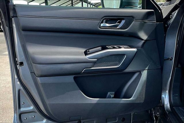 new 2025 Nissan Pathfinder car, priced at $44,175