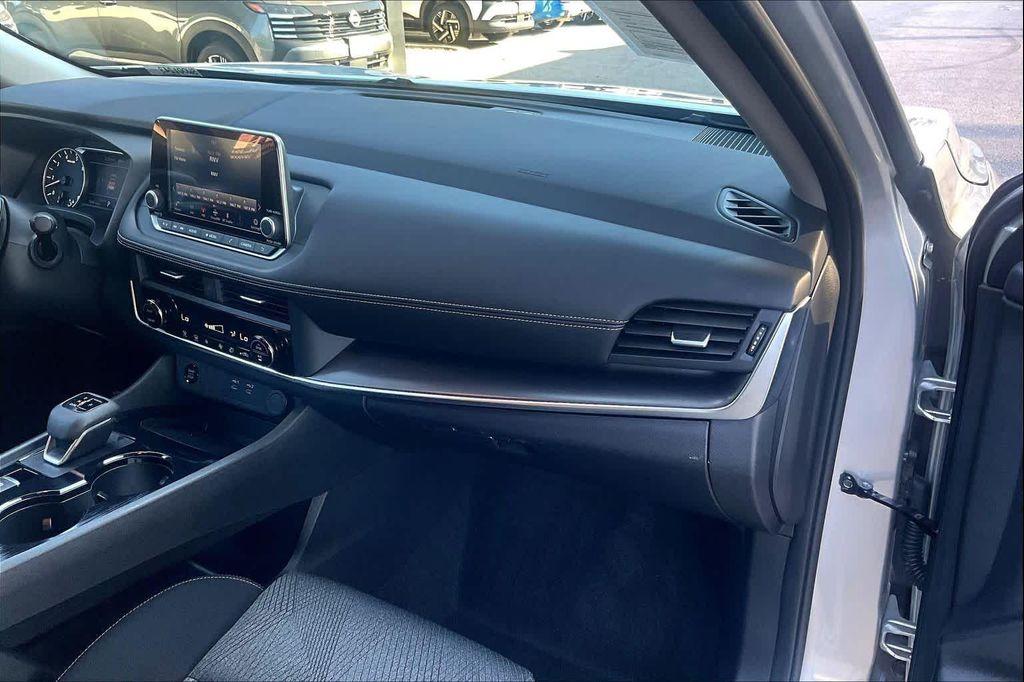 used 2025 Nissan Rogue car, priced at $24,300