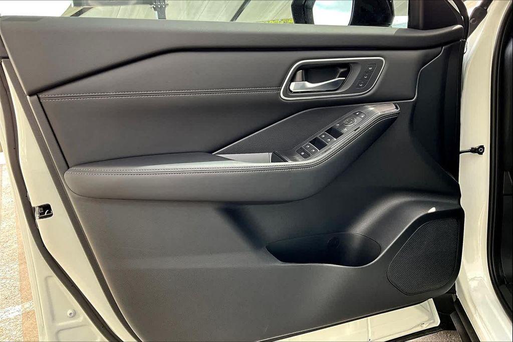 new 2024 Nissan Rogue car, priced at $43,160