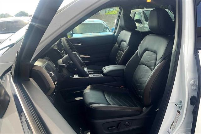 new 2025 Nissan Pathfinder car, priced at $49,740