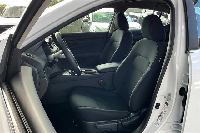 new 2025 Nissan Sentra car, priced at $23,335