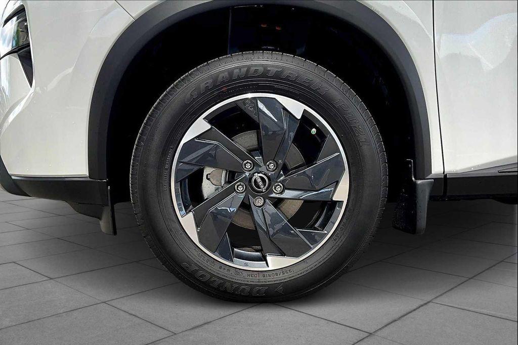new 2025 Nissan Rogue car, priced at $35,700