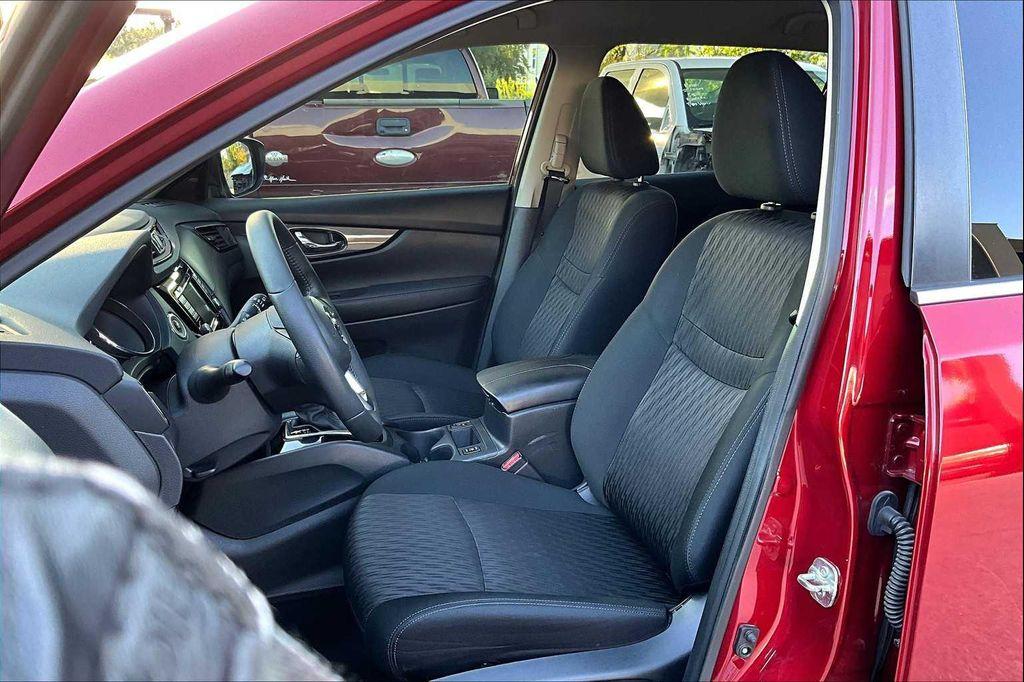 used 2019 Nissan Rogue car, priced at $15,685