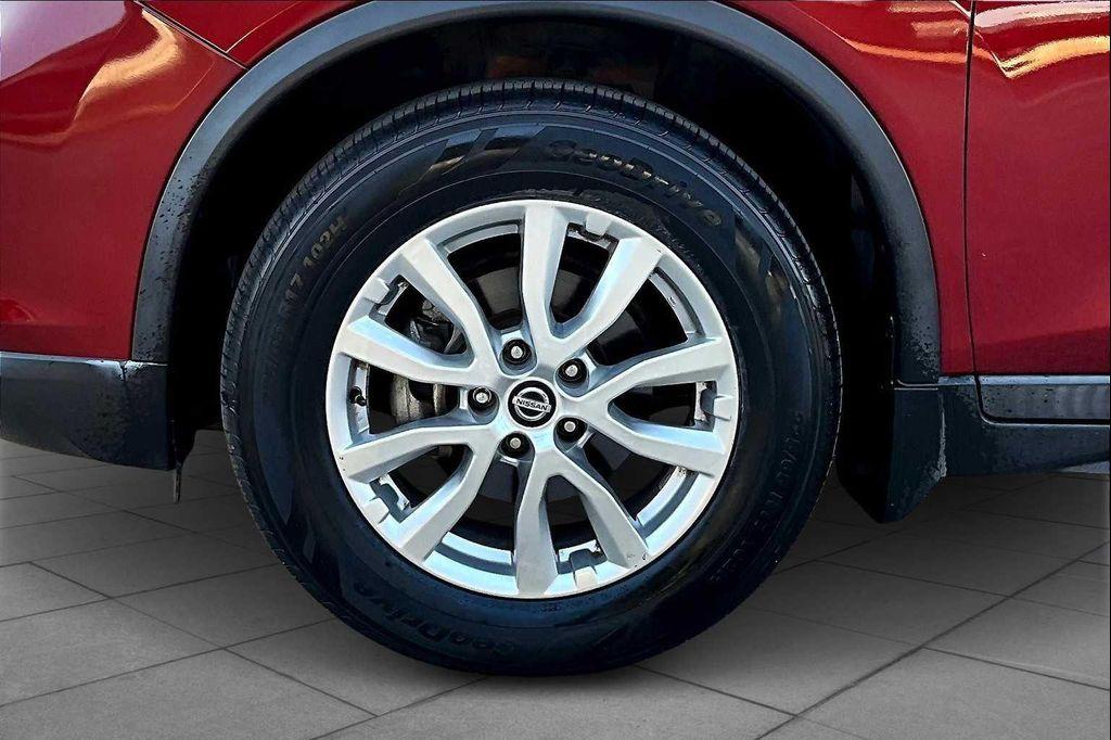 used 2019 Nissan Rogue car, priced at $15,685