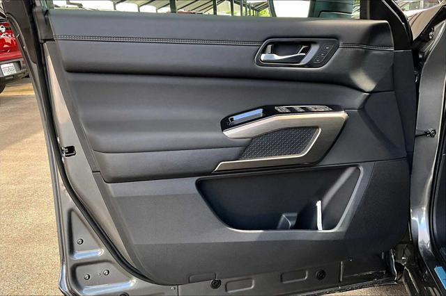 new 2025 Nissan Pathfinder car, priced at $50,424