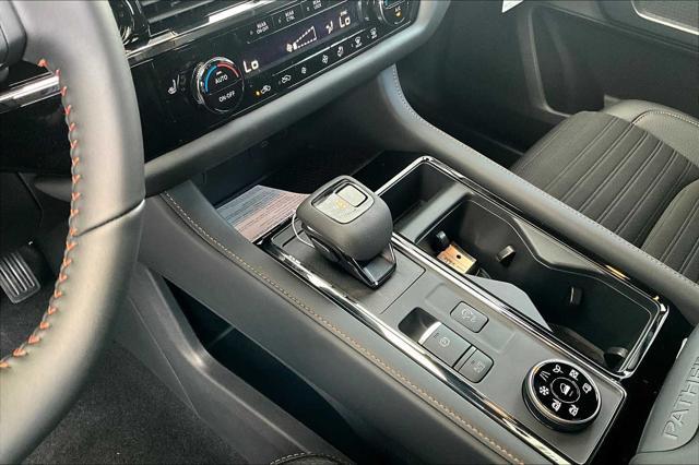 new 2025 Nissan Pathfinder car, priced at $46,595