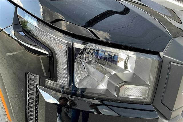 new 2025 Nissan Frontier car, priced at $34,040