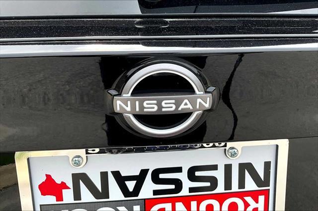 new 2025 Nissan Kicks car, priced at $30,270