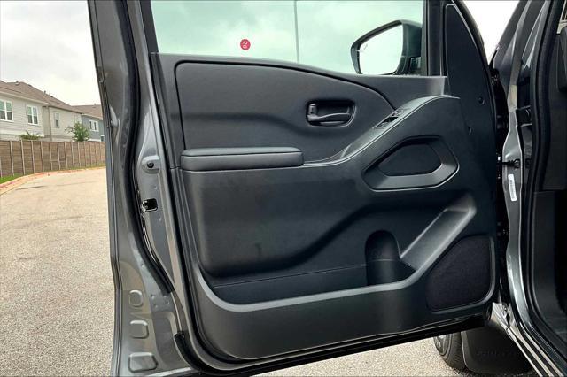 new 2025 Nissan Frontier car, priced at $34,040
