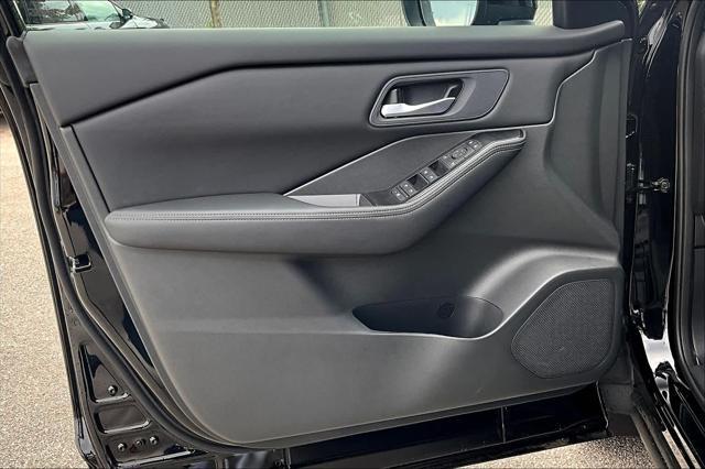 new 2025 Nissan Rogue car, priced at $31,580