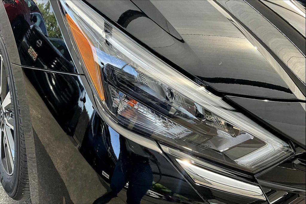 new 2025 Nissan Versa car, priced at $21,945
