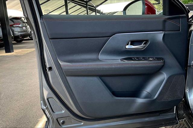 new 2025 Nissan Kicks car, priced at $28,345