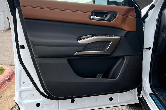 new 2025 Nissan Pathfinder car, priced at $54,565