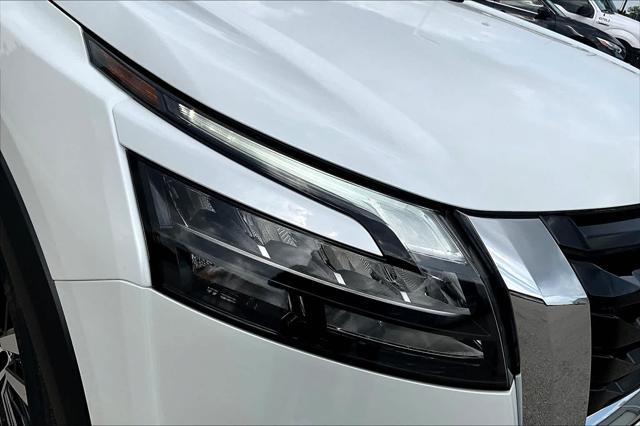 new 2025 Nissan Pathfinder car, priced at $54,565