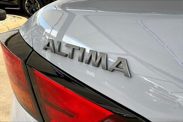 new 2024 Nissan Altima car