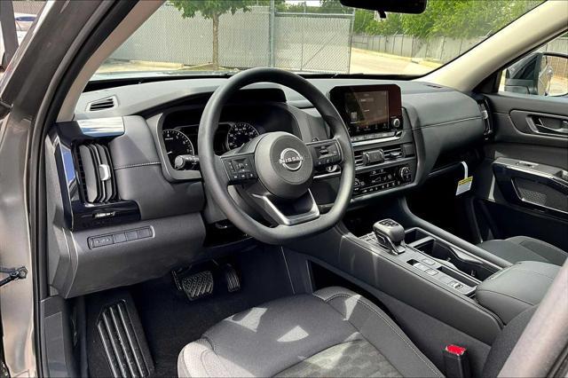 new 2025 Nissan Pathfinder car, priced at $35,807