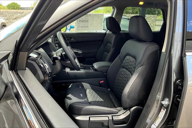 new 2025 Nissan Pathfinder car, priced at $35,807