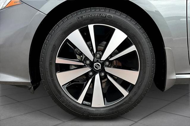 used 2021 Nissan Altima car, priced at $22,370