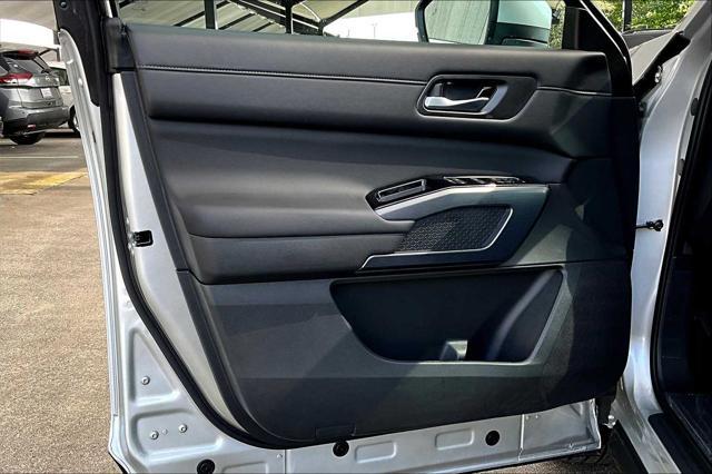 new 2025 Nissan Pathfinder car, priced at $41,528