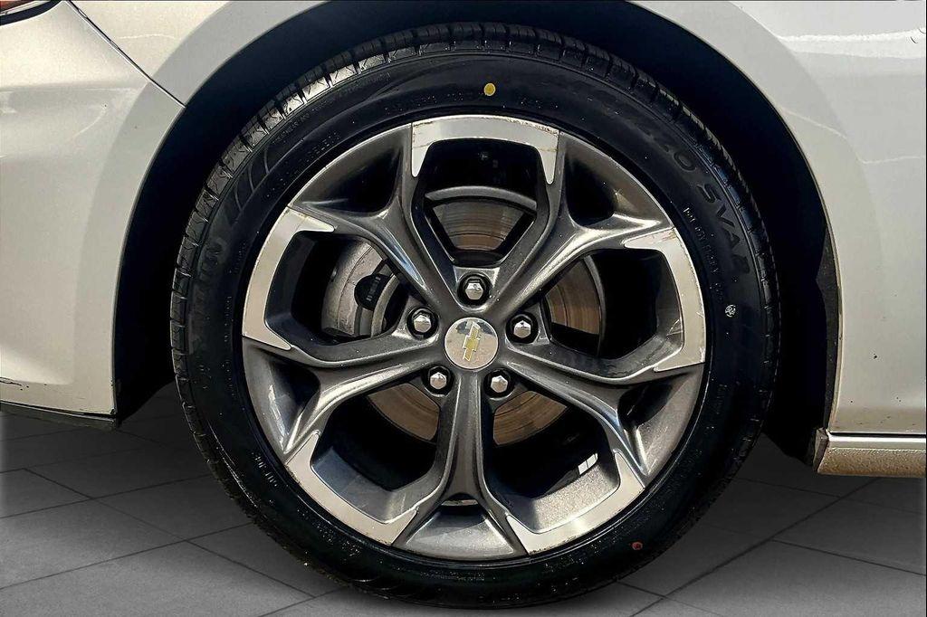 used 2022 Chevrolet Malibu car, priced at $16,987