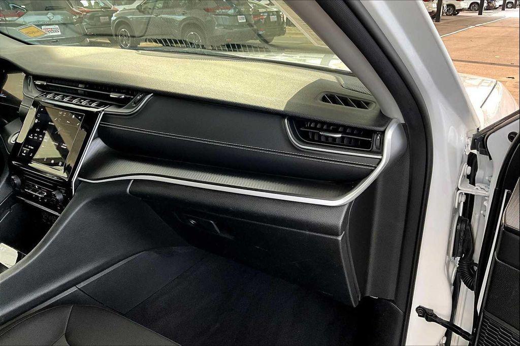used 2023 Jeep Grand Cherokee car, priced at $24,967