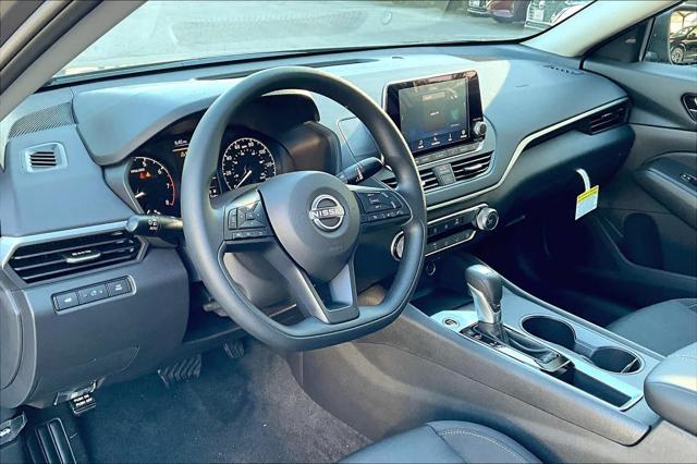 new 2025 Nissan Altima car, priced at $27,750