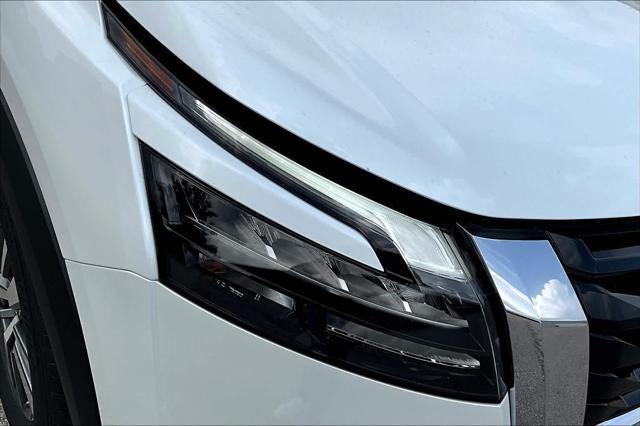 new 2025 Nissan Pathfinder car, priced at $48,565