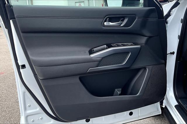 new 2025 Nissan Pathfinder car, priced at $48,565