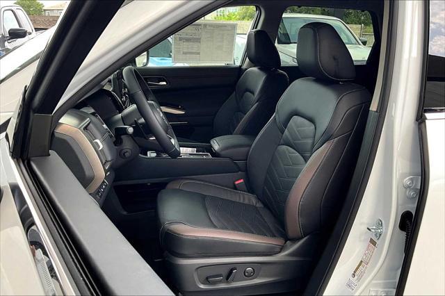 new 2025 Nissan Pathfinder car, priced at $48,809