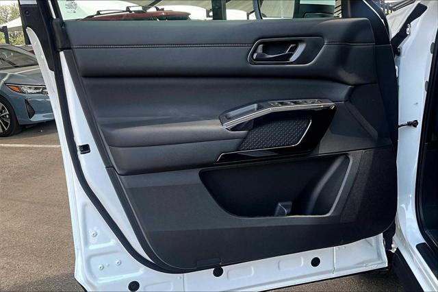 new 2025 Nissan Pathfinder car, priced at $44,315