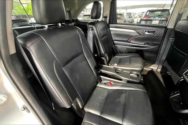 used 2018 Toyota Highlander car, priced at $23,655