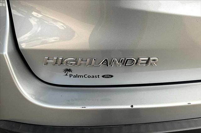 used 2018 Toyota Highlander car, priced at $23,655
