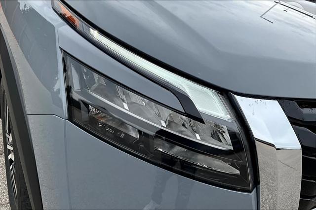 new 2025 Nissan Pathfinder car, priced at $51,287