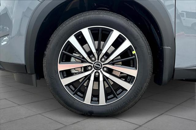new 2025 Nissan Pathfinder car, priced at $51,287