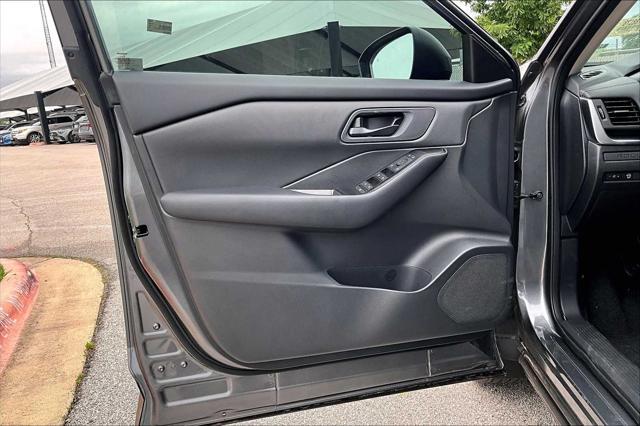 new 2025 Nissan Rogue car, priced at $29,663
