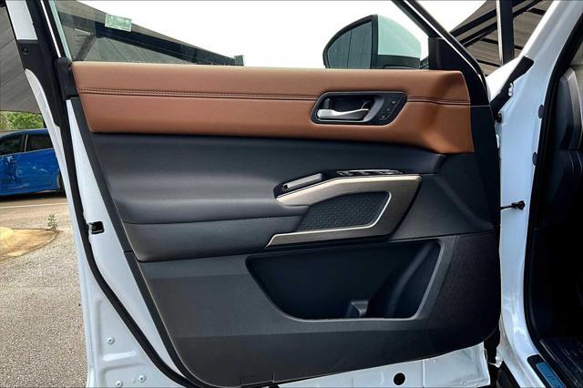 new 2025 Nissan Pathfinder car, priced at $51,365
