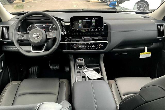 new 2025 Nissan Pathfinder car, priced at $42,613