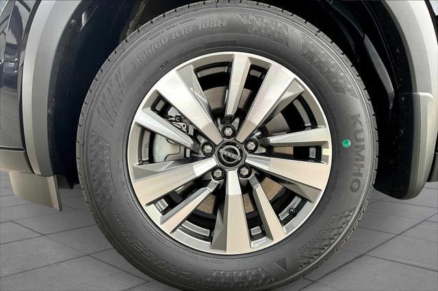 new 2025 Nissan Pathfinder car, priced at $42,613
