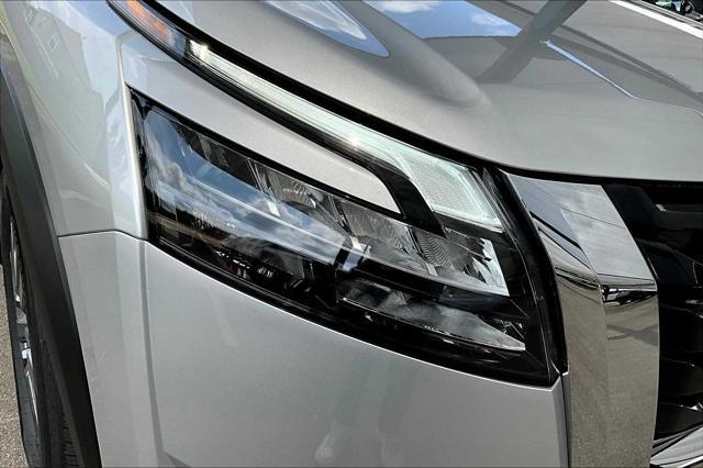 new 2025 Nissan Pathfinder car, priced at $35,807