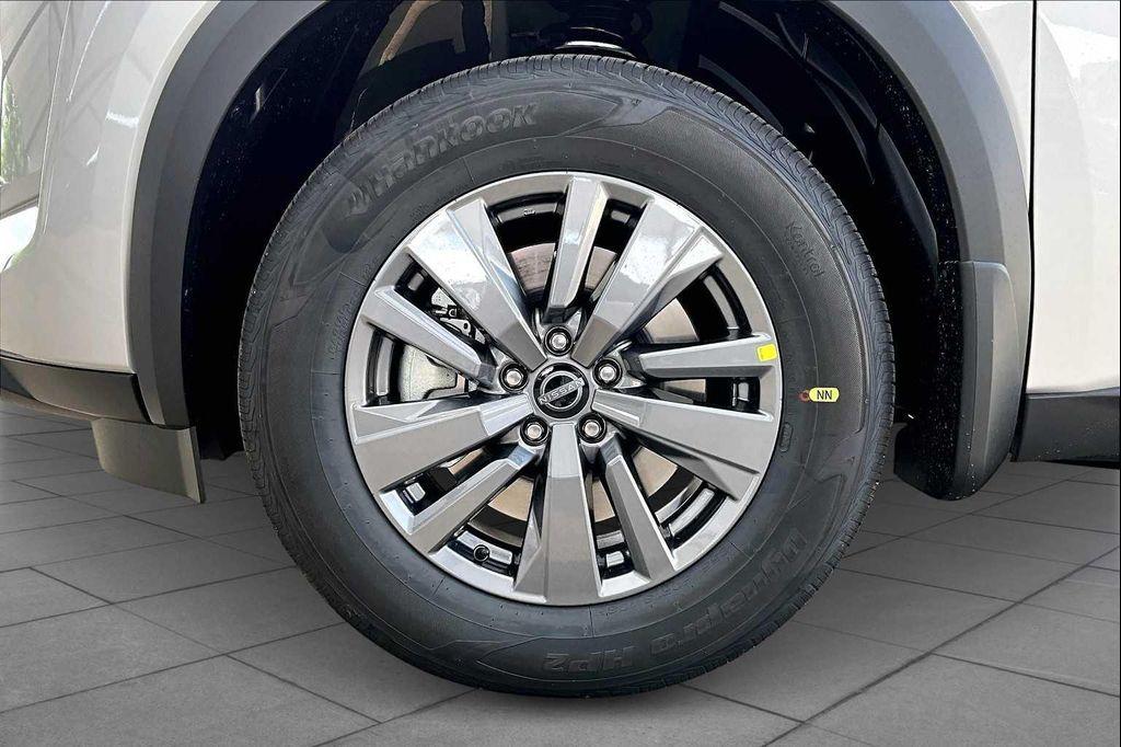 new 2025 Nissan Pathfinder car, priced at $35,807