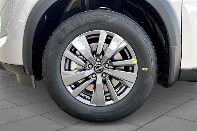 new 2025 Nissan Pathfinder car, priced at $35,807