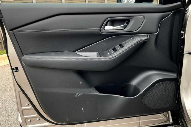 new 2025 Nissan Rogue car, priced at $37,698