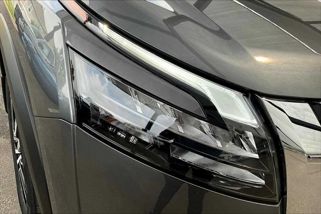 new 2025 Nissan Pathfinder car, priced at $51,485