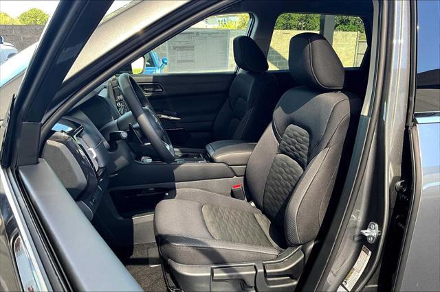 new 2025 Nissan Pathfinder car, priced at $35,807