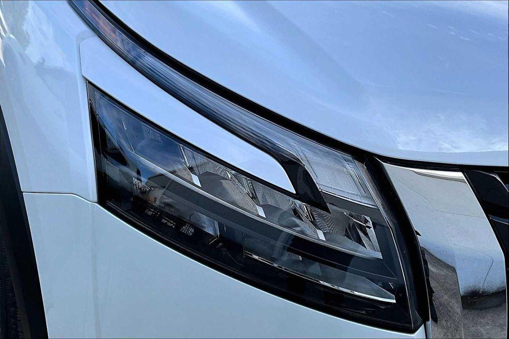 new 2025 Nissan Pathfinder car, priced at $49,740
