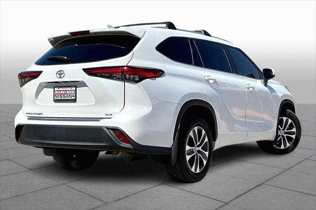 used 2022 Toyota Highlander car, priced at $37,580