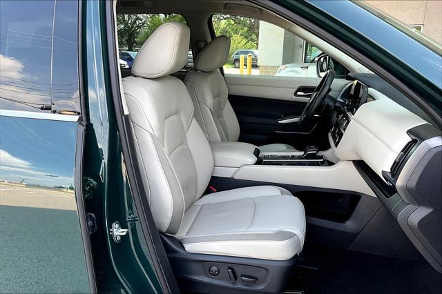 used 2024 Nissan Pathfinder car, priced at $37,804