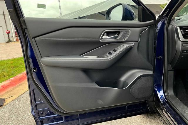 new 2025 Nissan Rogue car, priced at $39,957